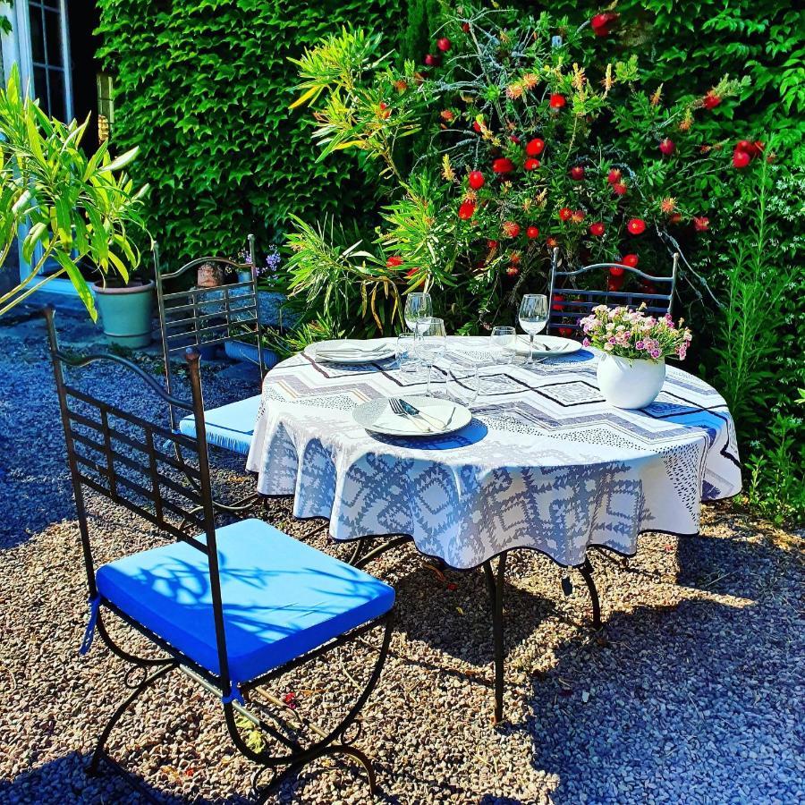 La Vallee Du Launay Taden Exterior photo