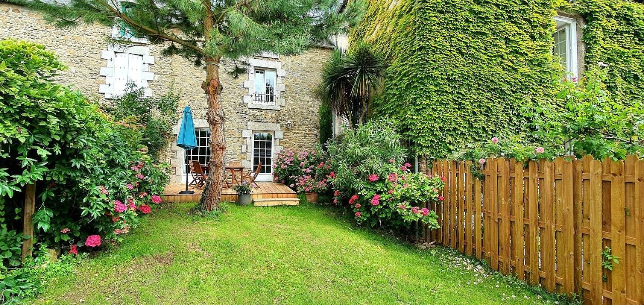 La Vallee Du Launay Taden Exterior photo