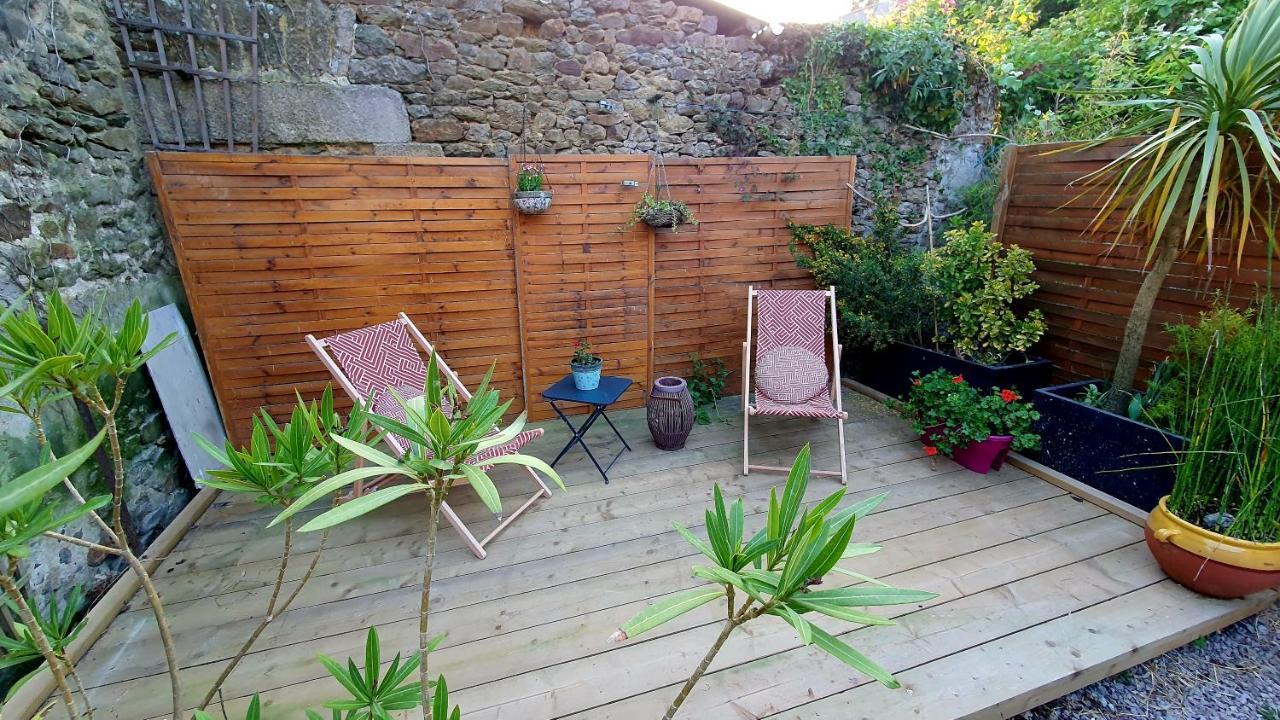 La Vallee Du Launay Taden Exterior photo
